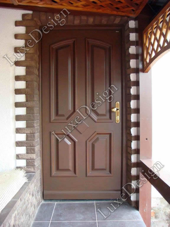Входная дверь из МДФ с резьбой